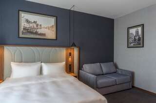 Отель Radisson Hotel & Suites, Gdansk Гданьск Семейный номер с видом на реку-2